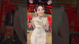 Download lagu CUNDAMANI - Difarina Indra Adella #omadella #hennyadella #difarinaindraadella mp3