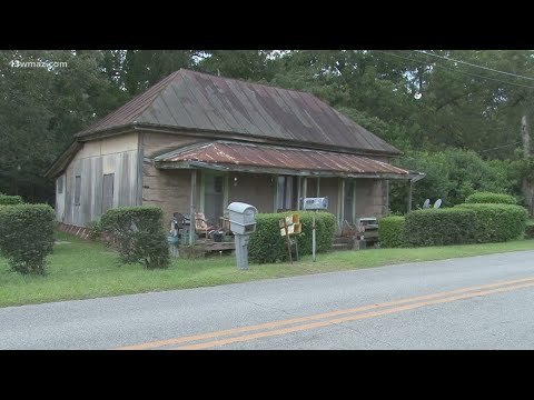 'We've been praying': Grant money fixes dilapidated Cochran homes