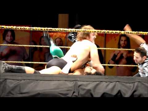 Xavier Woods vs. Dean Ambrose  FCW 11/11/11