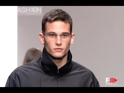 CALVIN KLEIN Fall Winter 2001 2002 Menswear Milan - Fashion Channel