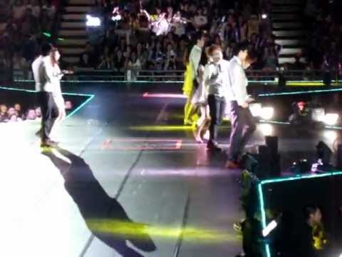 120623 MB in HongKong-IU GoodDay Cut 2