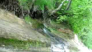 preview picture of video 'Small waterfall of the rock Sildruvu iezis (klints) on the coast of Abava.'