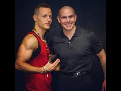 Tomer G Live @ PITBULL Show