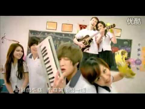 Chinese Song By Hou Xuan - Doll Face