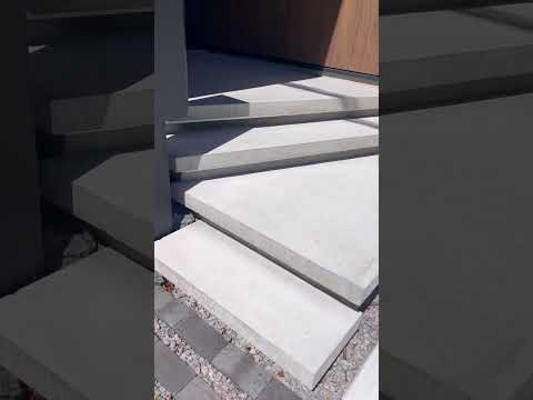 aménagement-jardin-rocaille-marches-pierre-naturelle