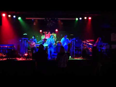 Shaggy Wonda - 'Goin Down' @ Jake's Nightclub, Bloomington,
