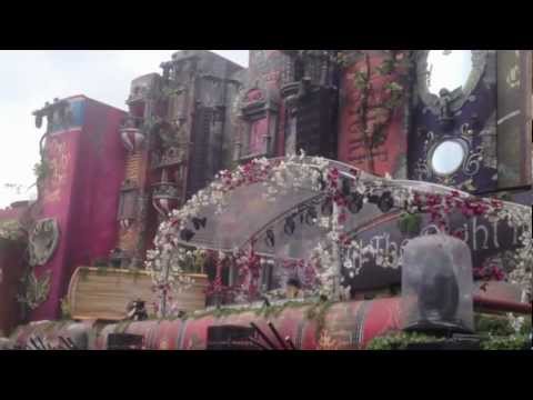 Nervo playing and singing "The way we see the world" @ Tomorrowland