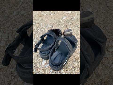 Pantai yang sangat Bening dan Cantik