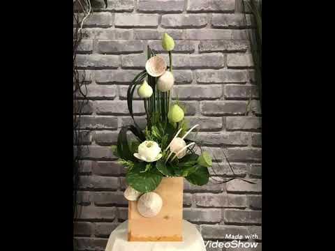Thể hiện bởi Hoàng Oanh