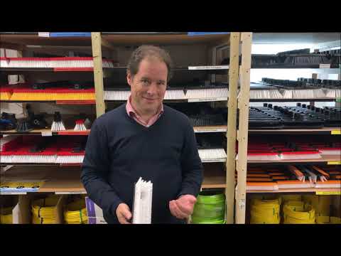 Gardiner Window Cleaning Brush Guide
