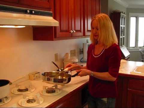 Betty's Chili Mac 'n Cheese Skillet Casserole