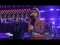 Kelly Clarkson - Jaded (Cover Miley Cyrus) (Live on The Kelly Clarkson Show)