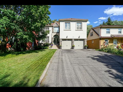 43 Haliburton Avenue Etobicoke