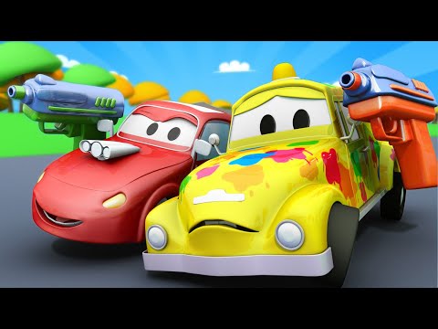 Tomova Autopraonica u Auto Gradu 💧 Baby Tom igra paintball i dobiva prekriven bojom