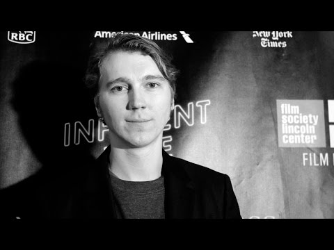 Thumbnail of the video: NYFF52 "Inherenet Vice" Red Carpet | Paul Dano