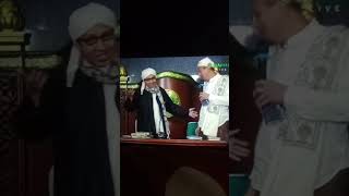 Download lagu Habib novel datang ke majelis Buya Yahya mau bertanya mp3 Download lagu Habib novel datang ke majelis Buya Yahya mau bertanya mp3