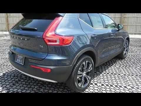 2022 Volvo XC40 T4 FWD Inscription in Wilmington, NC 28405