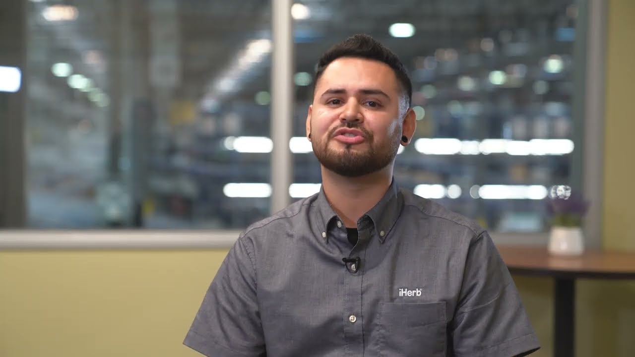 Working at iHerb - Warehouse Team