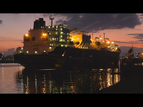 Shipspotting Rotterdam  Giant container ships and great night shots.
