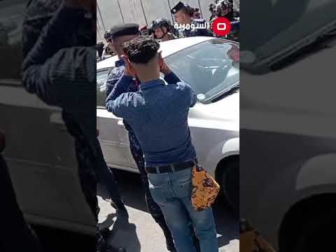 شاهد بالفيديو.. في بغداد.. تظاهرة أمام التعليم العالي تطالب بـ"التوسعة والاشغال"