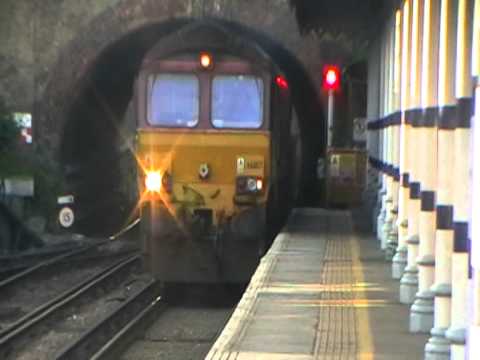 66 187 at Maidstone West with engineers