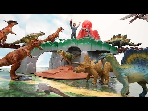 DINOSAUR Toys-Jurassic World Volcano Adventure Playset! Triceratops, T-Rex, Mosasaurus