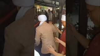 Download lagu Kedatangan  K. H. ABDULLAH GYMNASTIAR ( AA GYM mp3