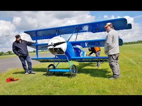 LARGEST 65% SCALE RC FOKKER DR1 DREIDECKER / TRIPLANE IN WORLD 550cc ENGINE - LMA TIBENHAM - 2017