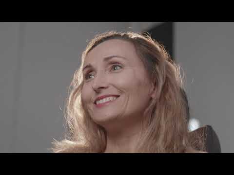 A New Chapter - Stefanie's story - Un nouveau chapitre: l'histoire de Stefanie