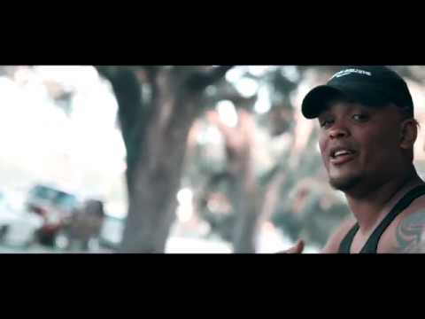 Dynamiko 'El Arsenal De La Musica' - FACIL (official video)