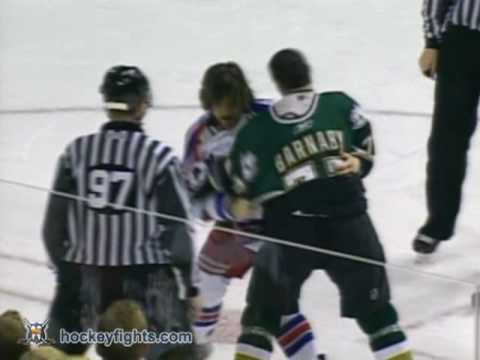Ryan Hollweg vs Matthew Barnaby