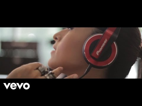 Ruben Amaya - Ser DJ ft. Rhyna Pop