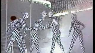 Mike Batt - Love makes you crazy 1983