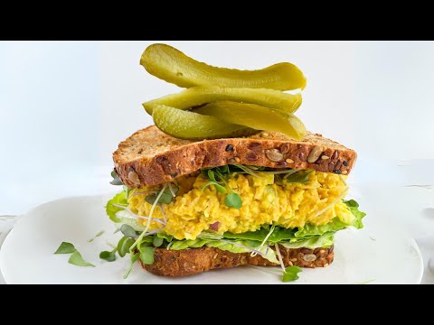 Easy Chickpea Salad for a Plant-Based Protein-Packed Lunch!