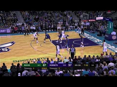 Pat Connaughton's Crazy Putback Dunk vs. Hornets [26.11.18.]