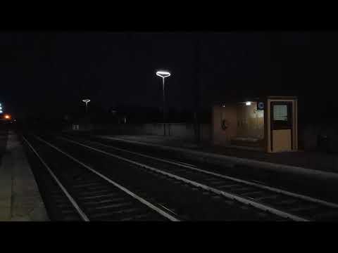 Intercity 35986 Reggio Calabria-Milano C.le in transito a San Donnino Badia