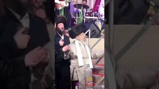 סיום מסכת פסחים בחצר הקודש פינסק קרלין בראשות האדמו״ר