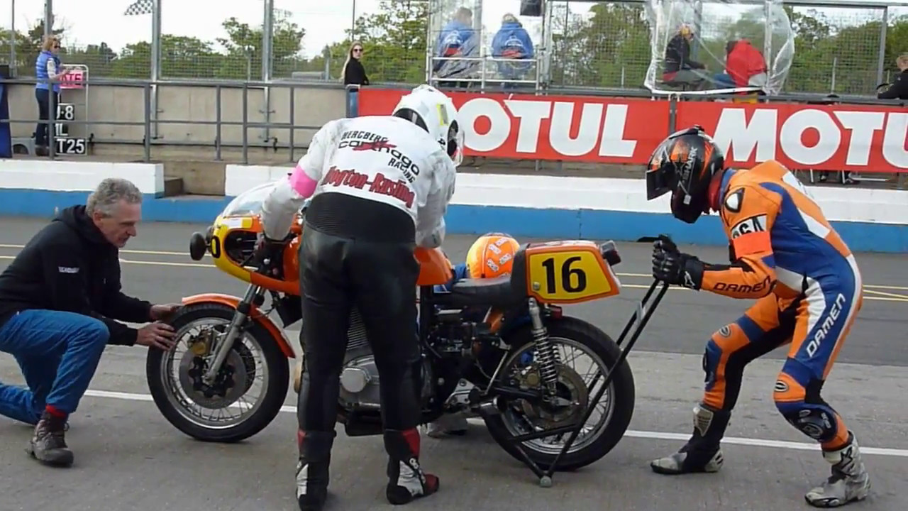Team Van Dijk Laverda at Donington, 7th May 2017