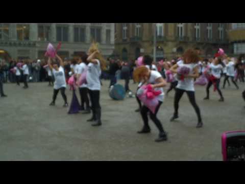 Glamour Flashmob (II)