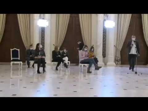 💥ASA CEVA NU EXISTA!!!💥 Iohannis este întrebat de ce face campanie electorală de la Cotroceni 💥