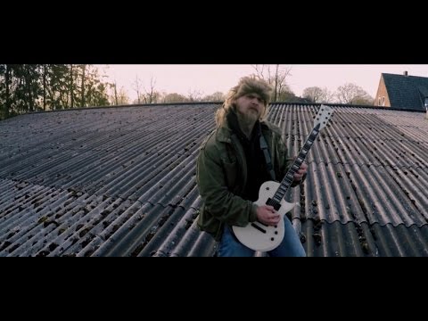 4tune – Erstmal zu... [prod. by Joznez & Johnny Illstrument] (rappers.in exclusive)