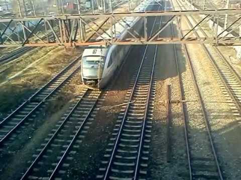 Siemens Desiro DMUs coupled in a trainset.