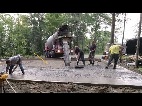 Homeowner Forms 32' X 28' Concrete Slab For Us. Watch What Happens!