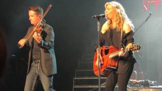 The Band Perry "Fat Bottom Girls" (Queen Cover) Live @ Ceasars Circus Maximus Theatre
