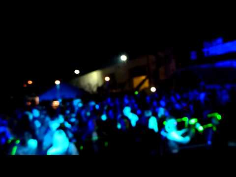 EXTREME OPEN AIR 24UR ELEKTRONIKE / ALESSIO BOMB vs. QUIT-B