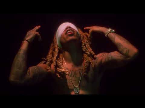 LG Izz - Talking To The Moon (OFFICIAL MUSIC VIDEO)