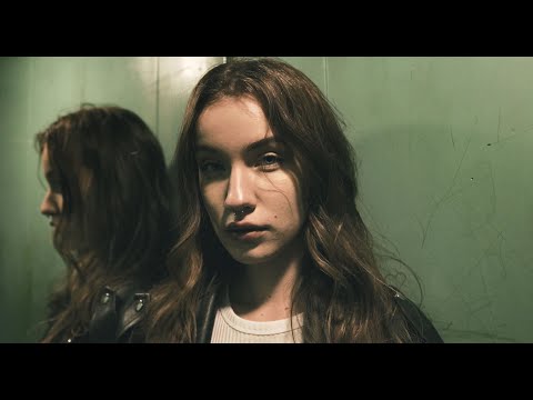 Frelas - Apartament z widokiem na getto |  feat. SMOŁA 81 | prod. Vintageman 🎥 Official video