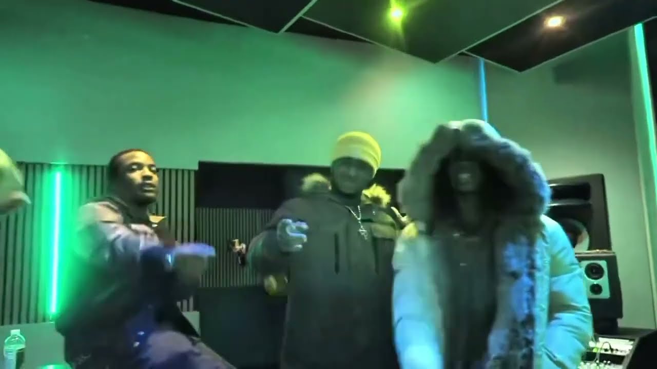 Zukenee - EAR BLEED (Snippet Video)