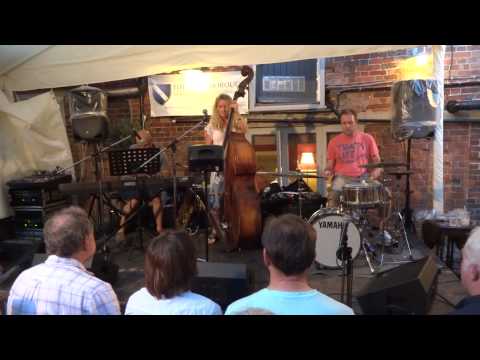 Nicola farnon trio( Marlborough Jazz Fest 2014)