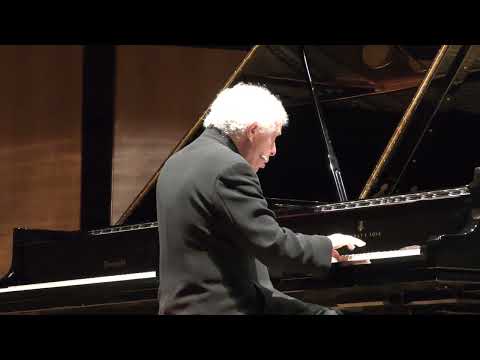 András Schiff - Bach: Ricercar a 3 from Musikalisches Opfer, BWV 1079 (1747)